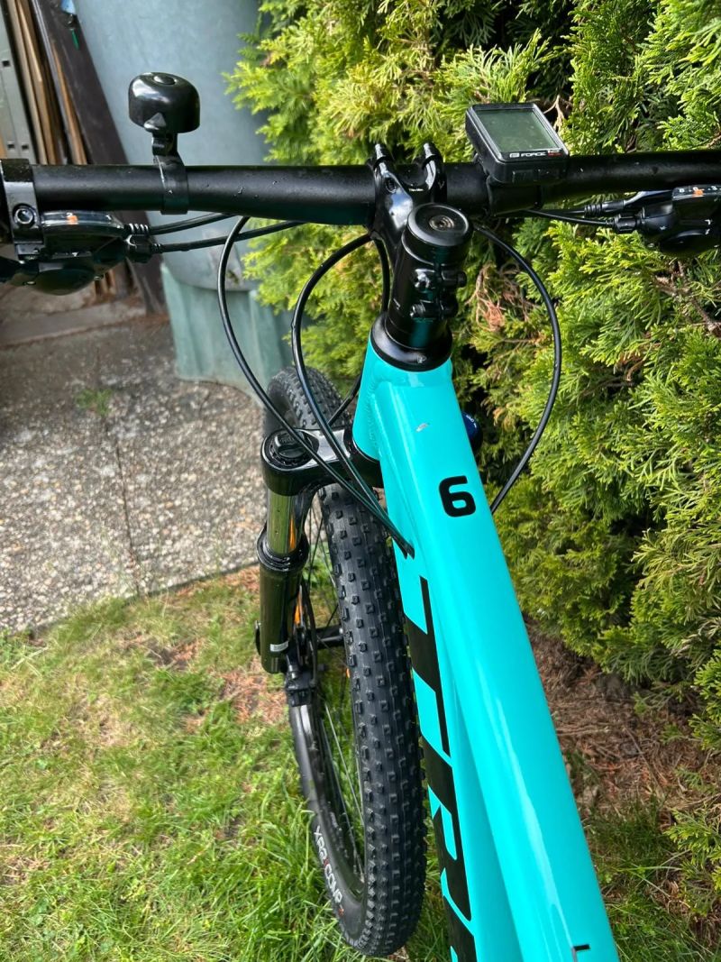 Trek Marlin 6 velikost S Miami Green/Royal
