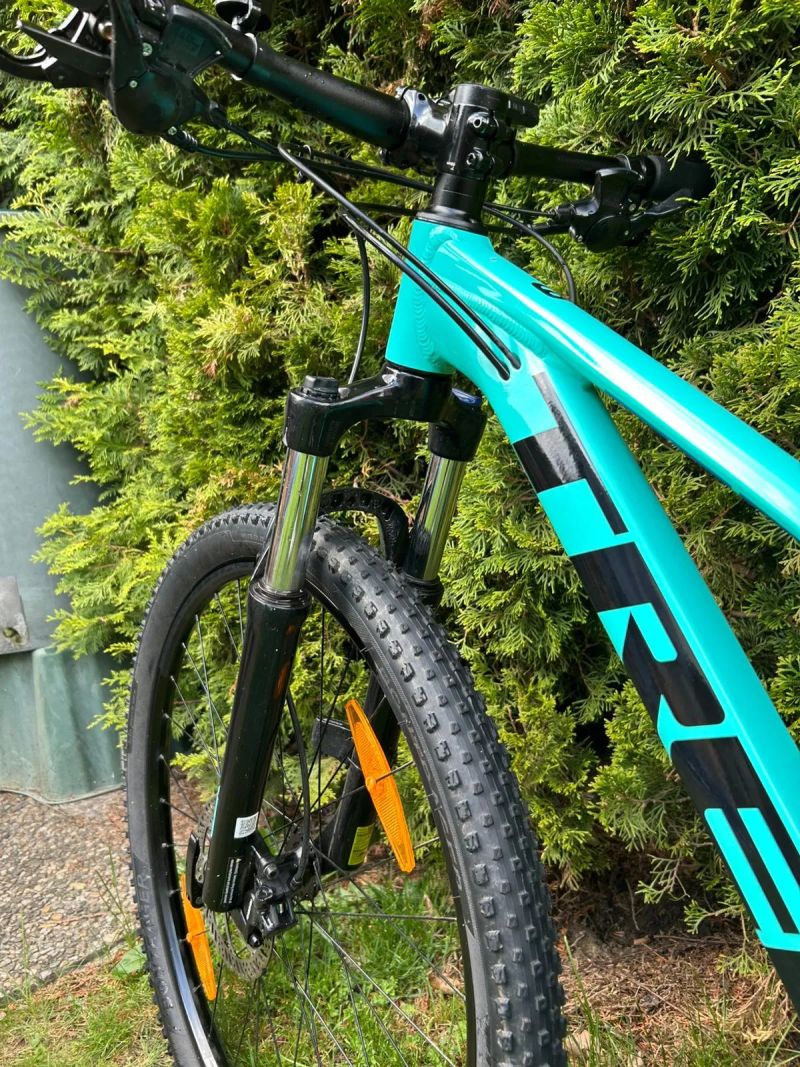 Trek Marlin 6 velikost S Miami Green/Royal