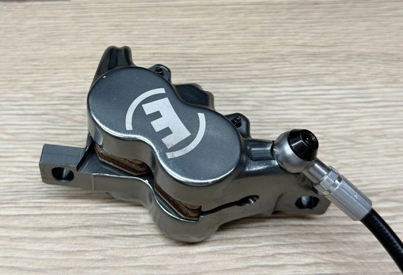 Magura MT7 (OAK Root Lever Pro set, Magura 8.R Race Disc Brake Pads)