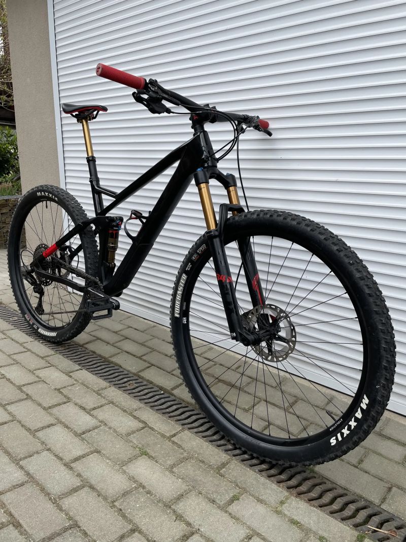 Karbonové celoodpružené kolo Cube Stereo 120 HPC SLT, XL