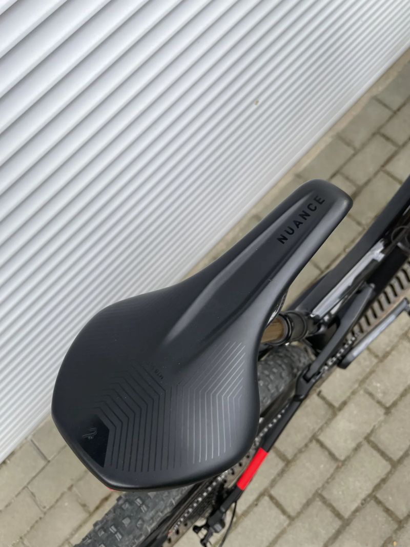 Karbonové celoodpružené kolo Cube Stereo 120 HPC SLT, XL