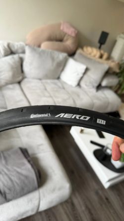 Nový Continental Aero 111 silniční plášť 26mm