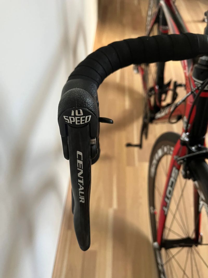 Silniční kolo Scott Addict – karbon, Campagnolo