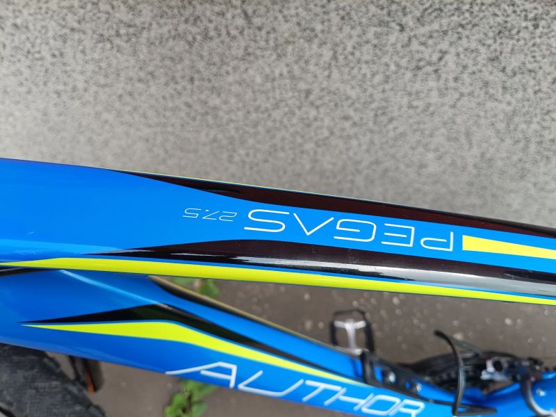 Author Pegas 27,5 vel.19",3x9 zakoupené v 11/2024 najeto cca 5km jako nové