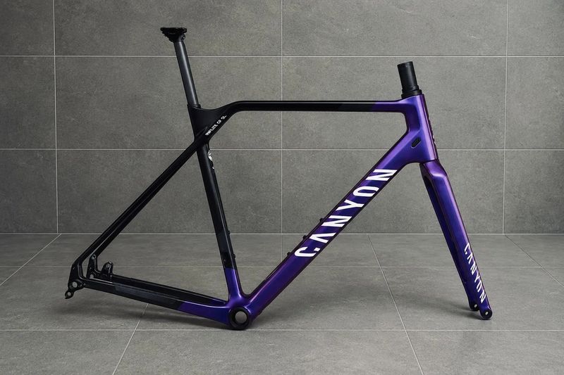 Canyon Inflite CF SL 7 AXS