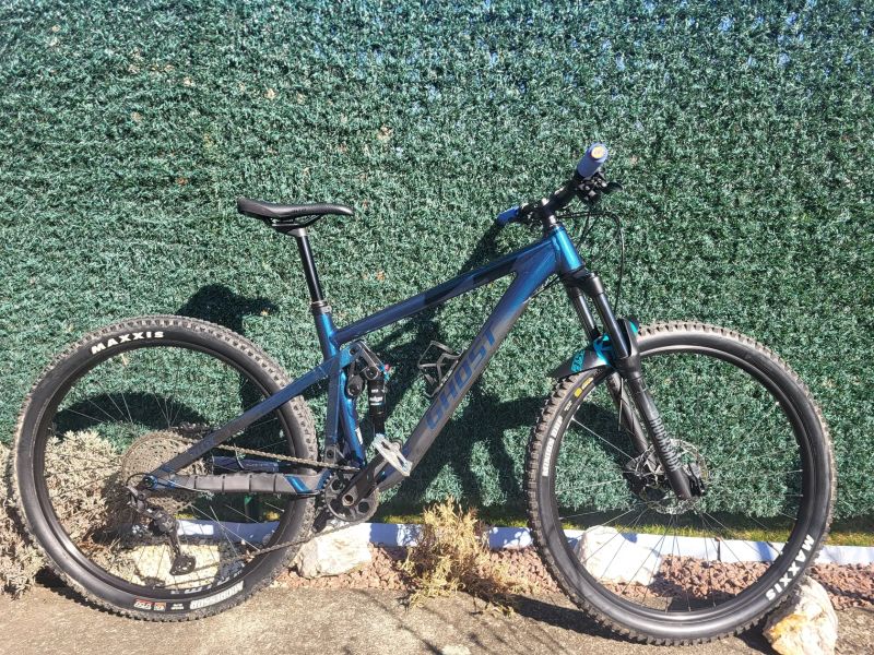 Ghost Riot Trail dirty blue 