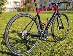 Giant Defy Advanced Pro 1 (2019) rám M – Ultegra, karbonová kola Giant SLR 1