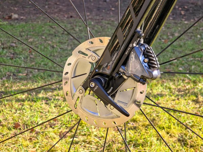 Giant Defy Advanced Pro 1 (2019) rám M – Ultegra, karbonová kola Giant SLR 1