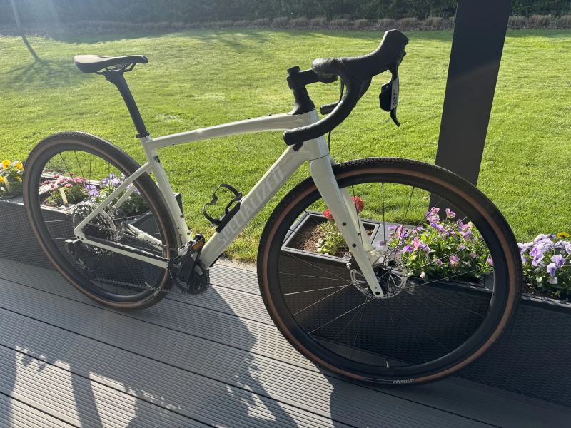 Prodám skoro nejetý Specialized Diverge COMP