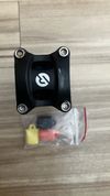 Odpružený představec Redshift ShockStop představec +/- 6° 90 mm