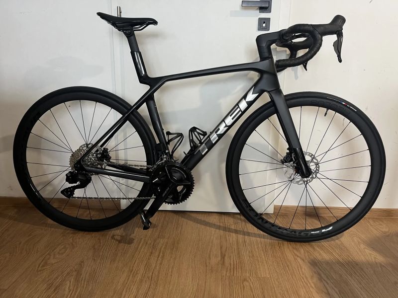 Bontrager Aeolus elite 35 - nejetá 
