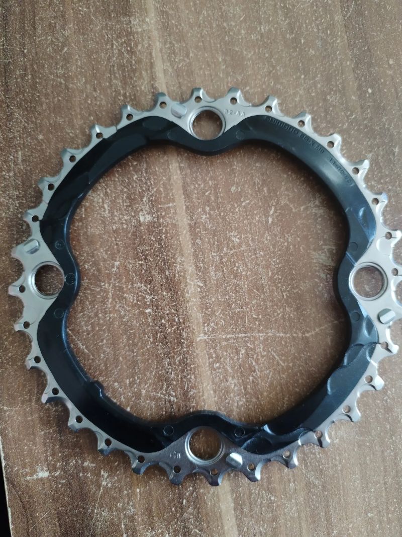 Převodník Shimano 32z 9st.