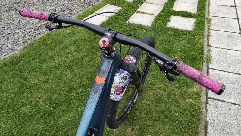 Lapierre Zesty TR 4.9 – s novou vidlicí FOX 36 (2025)