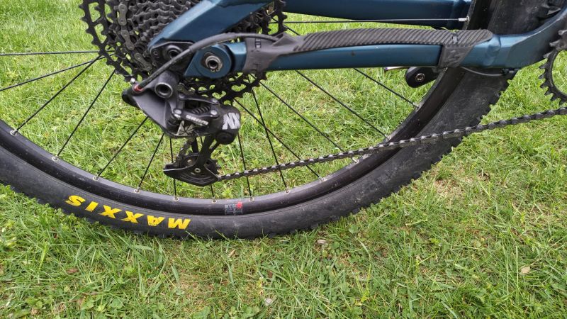 Lapierre Zesty TR 4.9 – s novou vidlicí FOX 36 (2025)