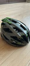 Prodám cyklistickou helmu UVEX
