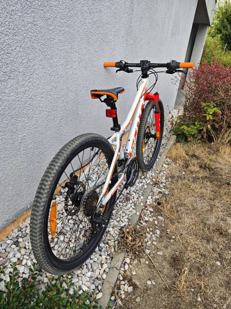 Scott Scale JR 24