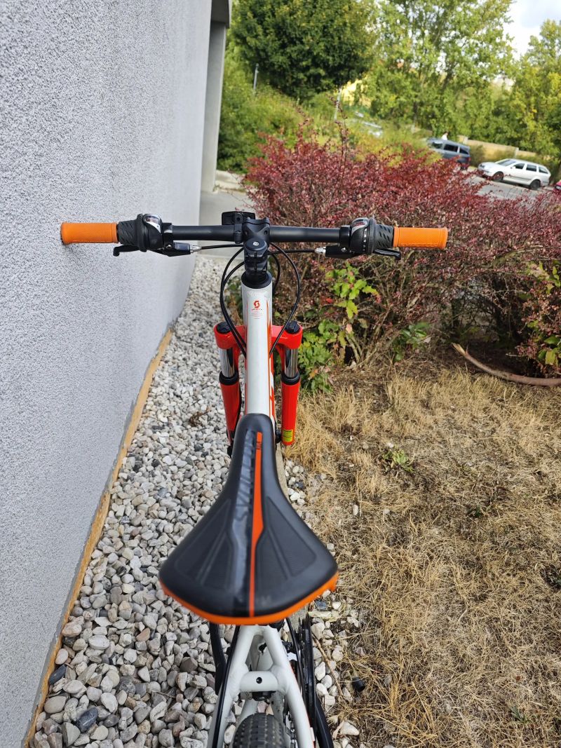 Scott Scale JR 24