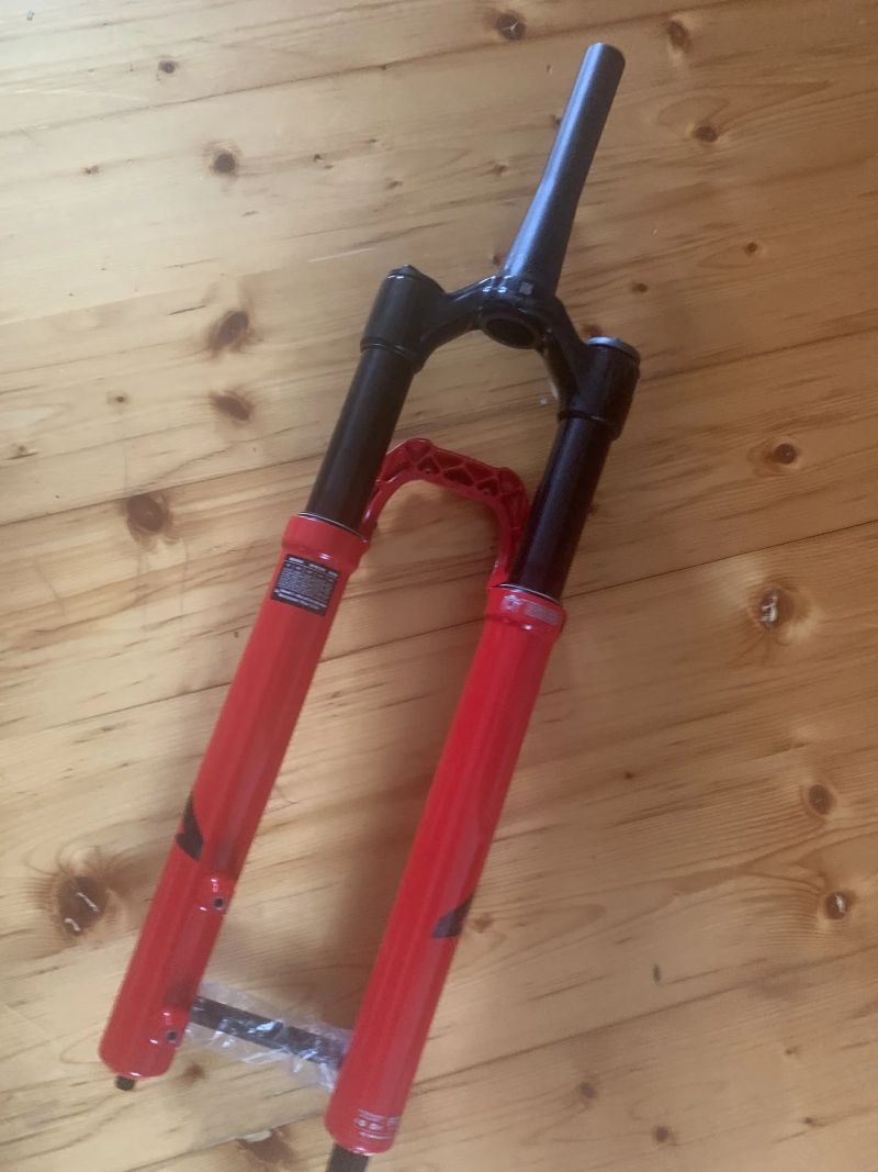 Nová vidlice Marzocchi Bomber DJ 26”