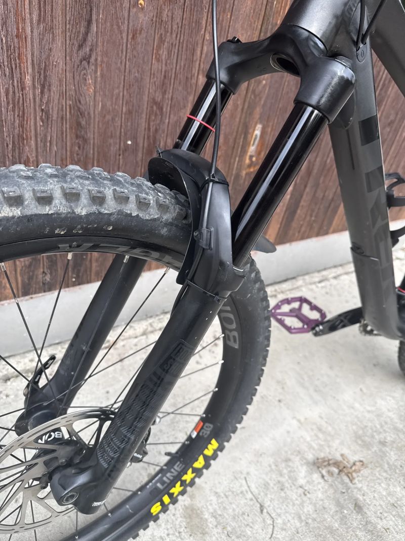 Trek Remedy 8