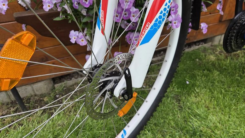 Dámské divčí horské kolo 27,5" rám 18" Rock Machine Catherine jako NOVÉ.