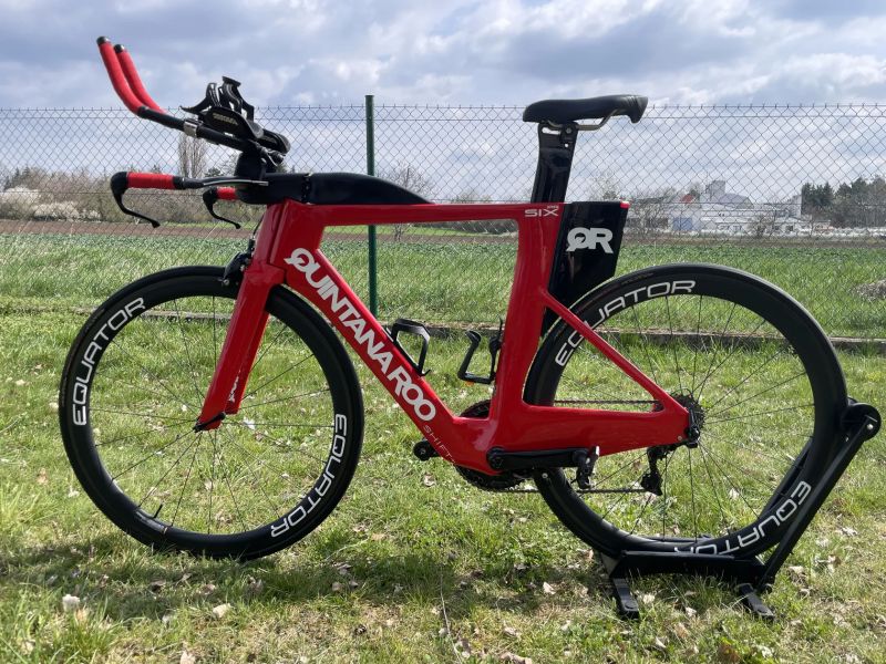 Quintana Roo PRsix (54 cm), Ultegra Di2, karbonová galusková kola