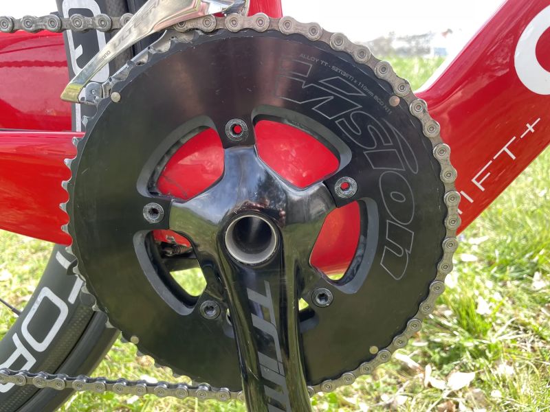 Quintana Roo PRsix (54 cm), Ultegra Di2, karbonová galusková kola