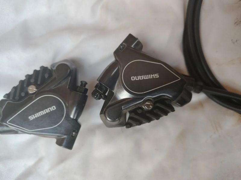 Shimano 2x11 disc, páky ST 685, trmeny rs805, saltr r7000 gs, smyk 6800