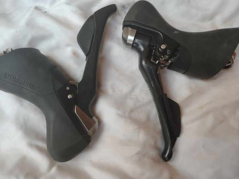 Shimano 2x11 disc, páky ST 685, trmeny rs805, saltr r7000 gs, smyk 6800