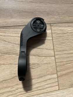Garmin předsazený držák