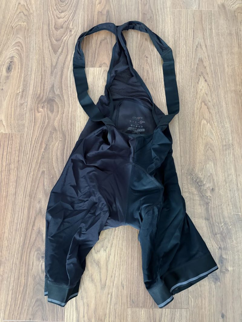 Isadore-Echelon Bib shorts