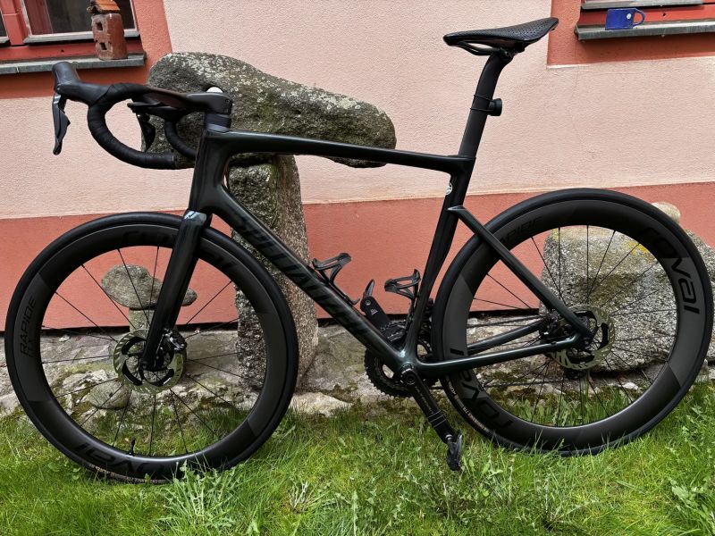 Specialized Tarmac SL7 Expert/ Roval Rapide CLX Il/ Roval Rapide Cockpit/ CeramicSpeed/58