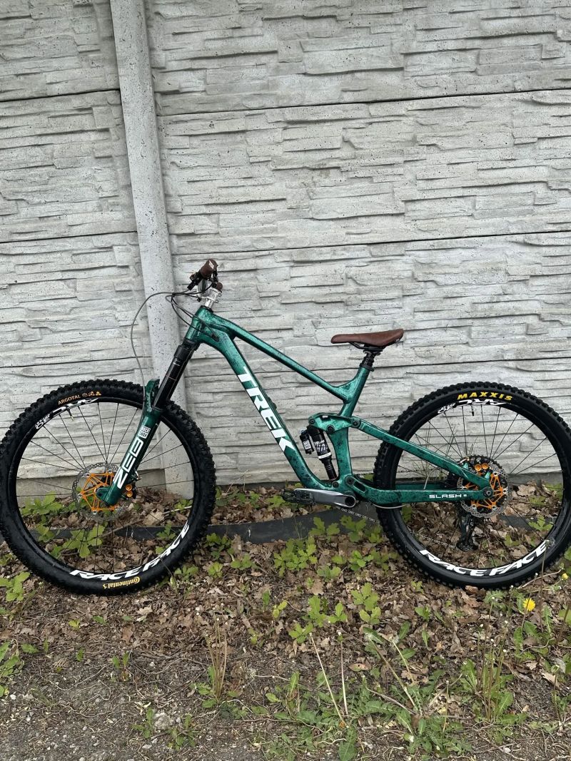 Trek Slash 8 gen 5 custom 