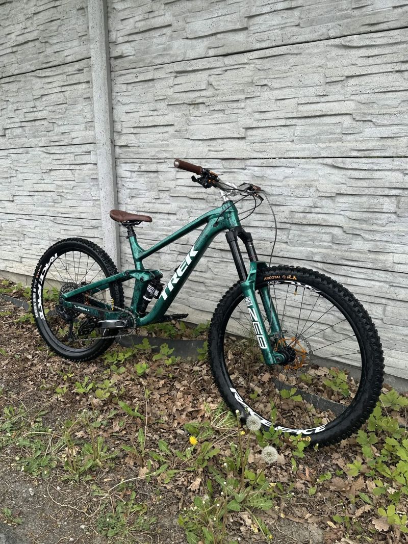 Trek Slash 8 gen 5 custom 