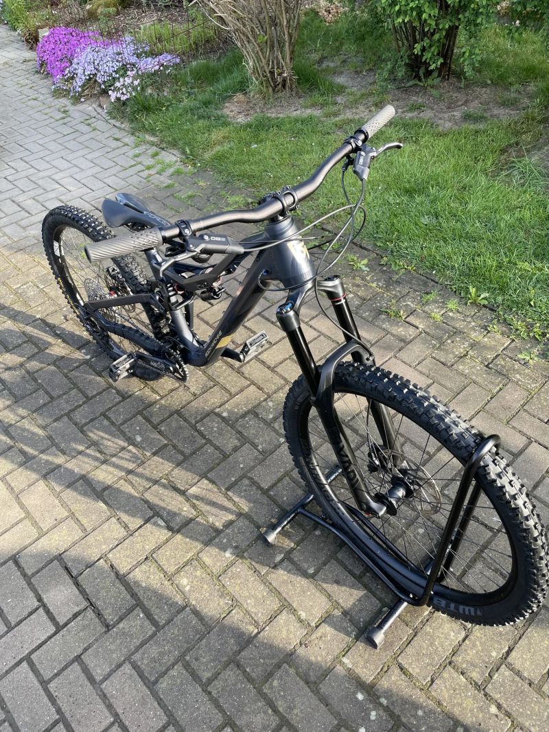 Rock Machine Whizz