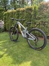 Trek Slash 9.8 XT ( velikost M/L) 