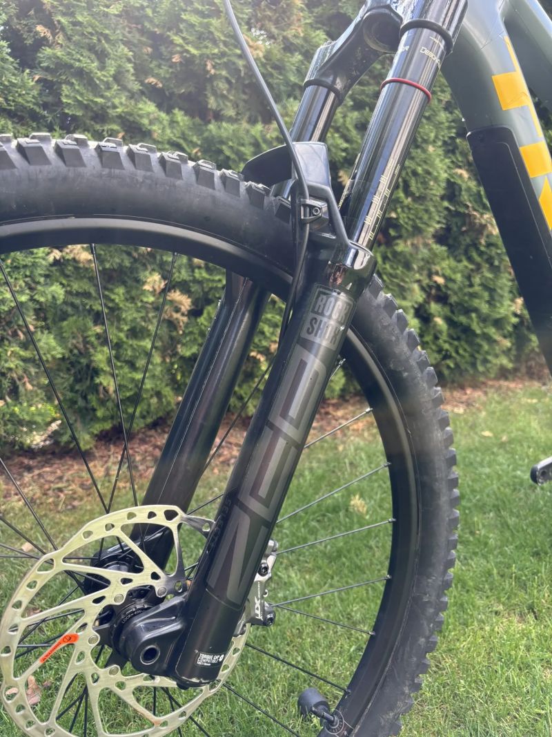 Trek Slash 9.8 XT ( velikost M/L) 