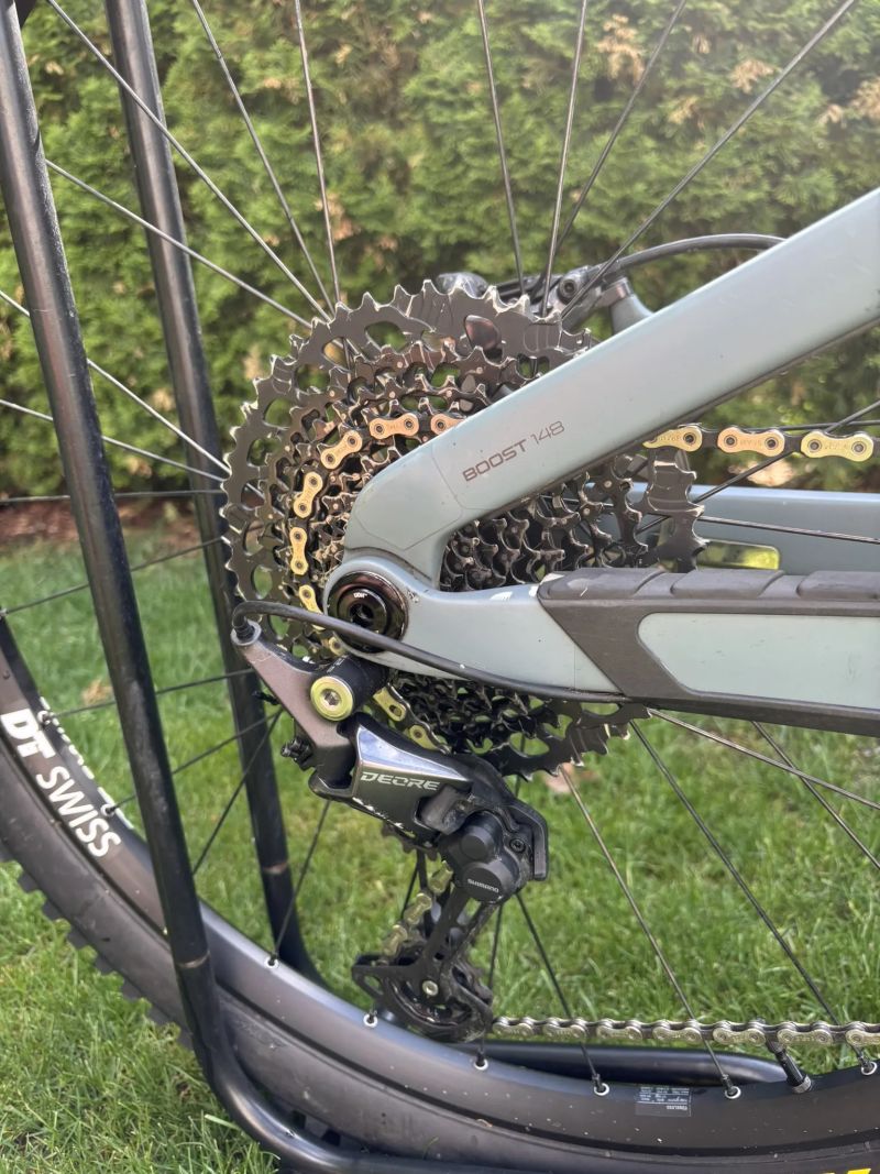 Trek Slash 9.8 XT ( velikost M/L) 