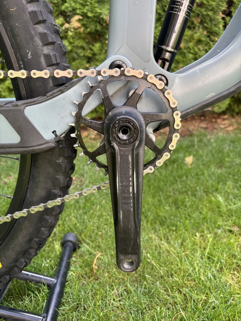 Trek Slash 9.8 XT ( velikost M/L) 