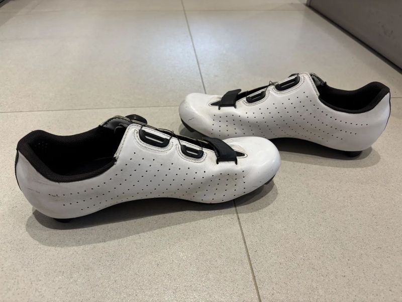 Silniční tretry Fizik Tempo Overcurve R5, BOA, vel. 43 / 277mm