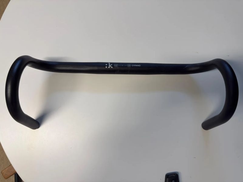 2x silniční řidítka, 1x MTB