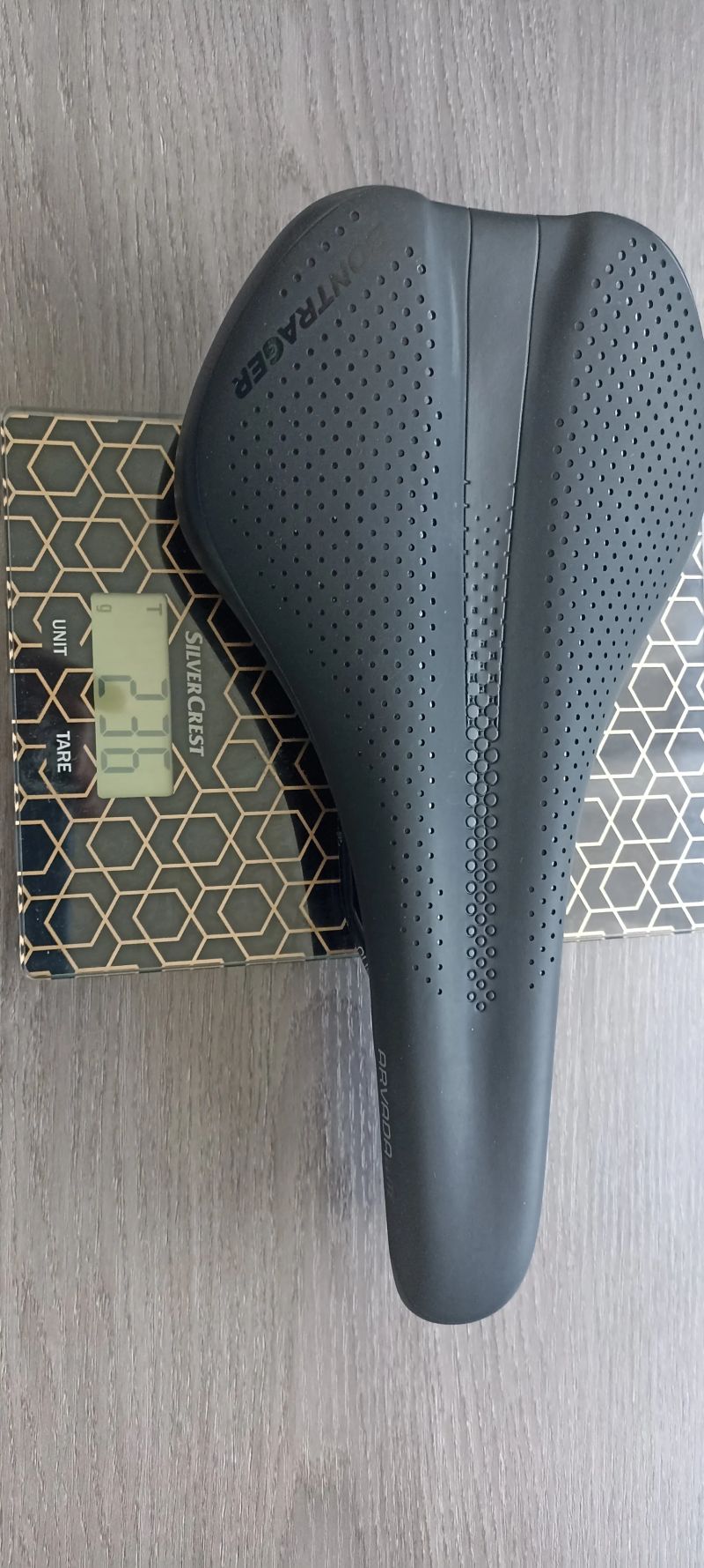 Sedlo Bontrager Arvada Elite -nové