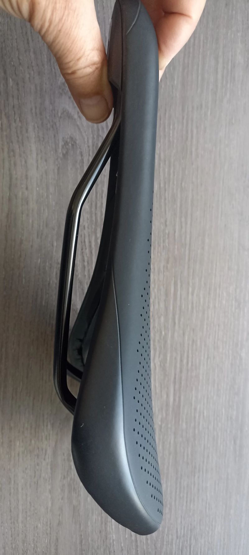 Sedlo Bontrager Arvada Elite -nové