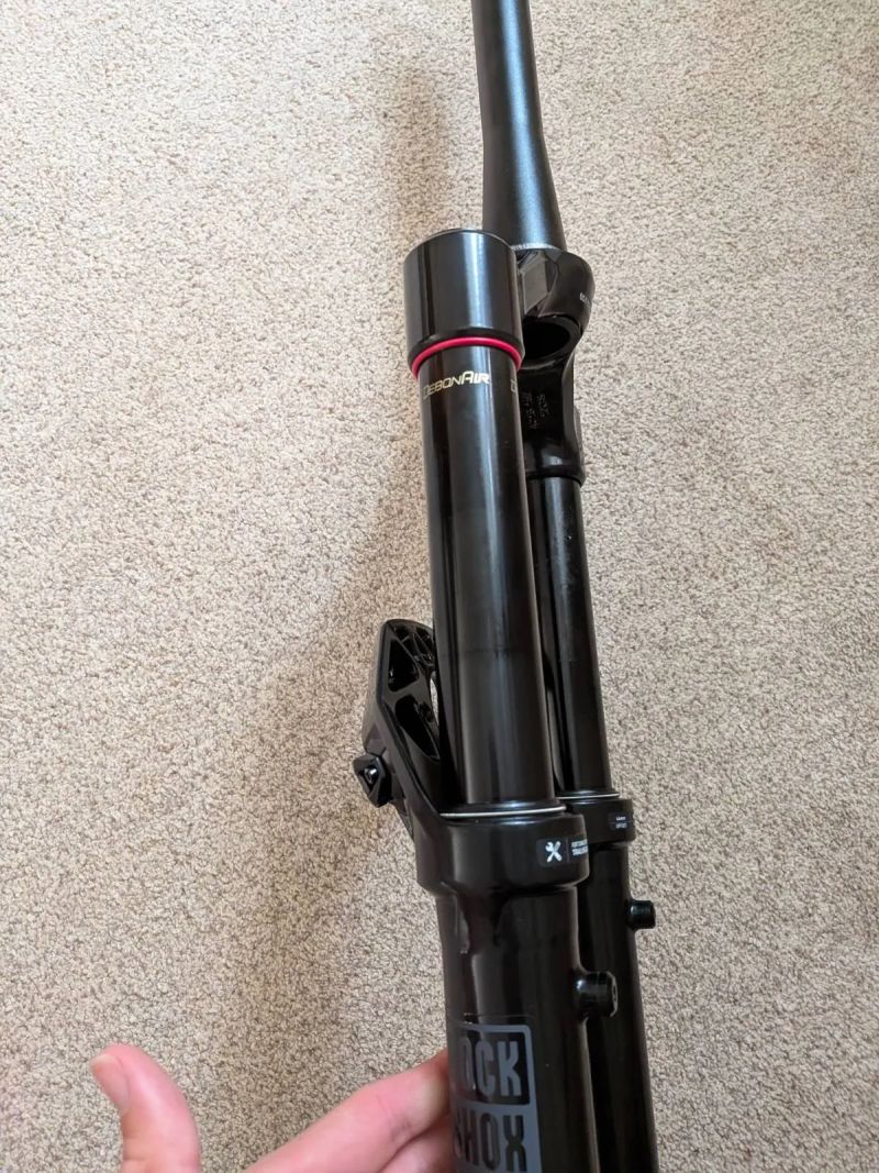 Nová odpružená vidlice RockShox Lyrik Select (29", 150 mm)