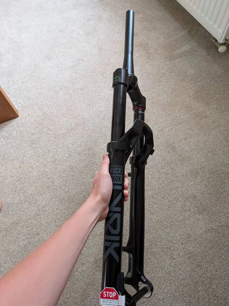 Nová odpružená vidlice RockShox Lyrik Select (29", 150 mm)