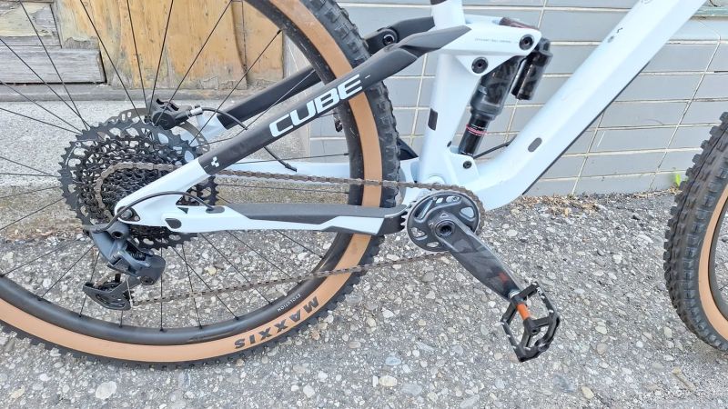 Cube Stereo Race c62
