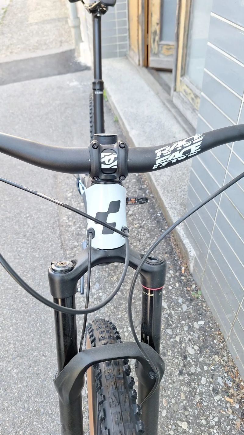 Cube Stereo Race c62