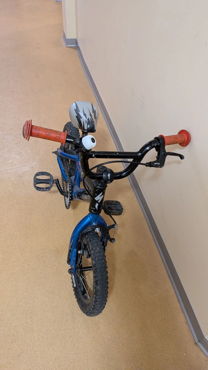 Specialized Hotrock 12