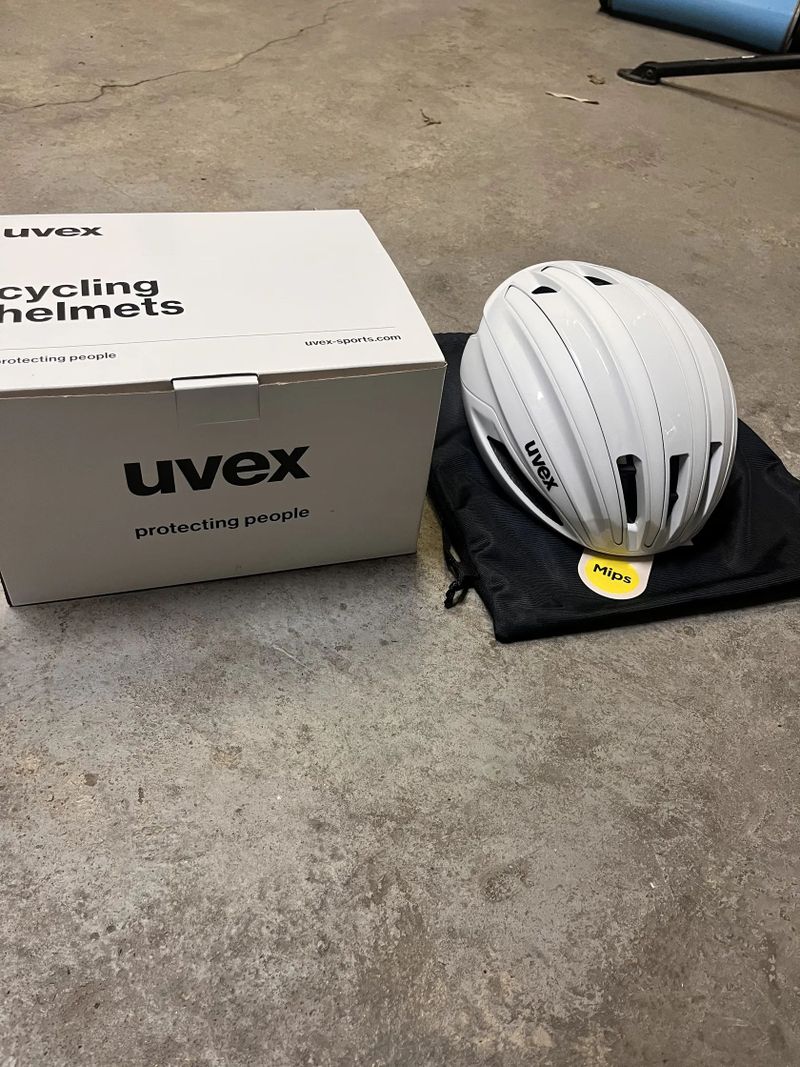 Uvex surge aero