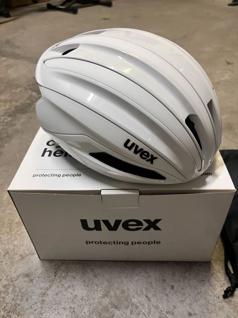 Uvex surge aero