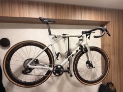 Sintesi FLU CX aerogravel 2025